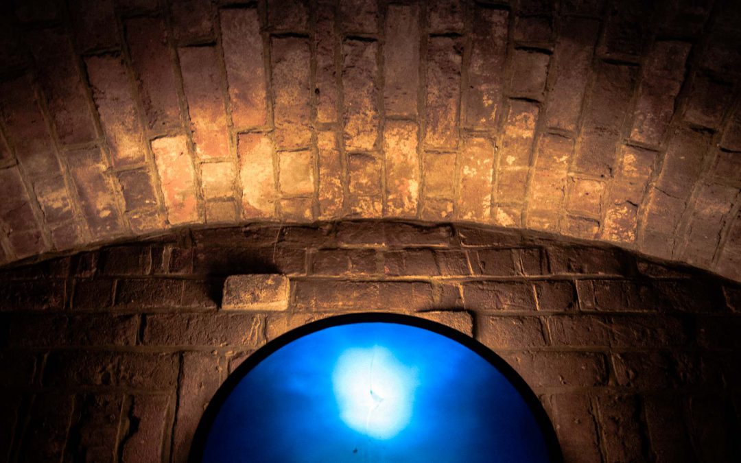 Entrada de luz azul